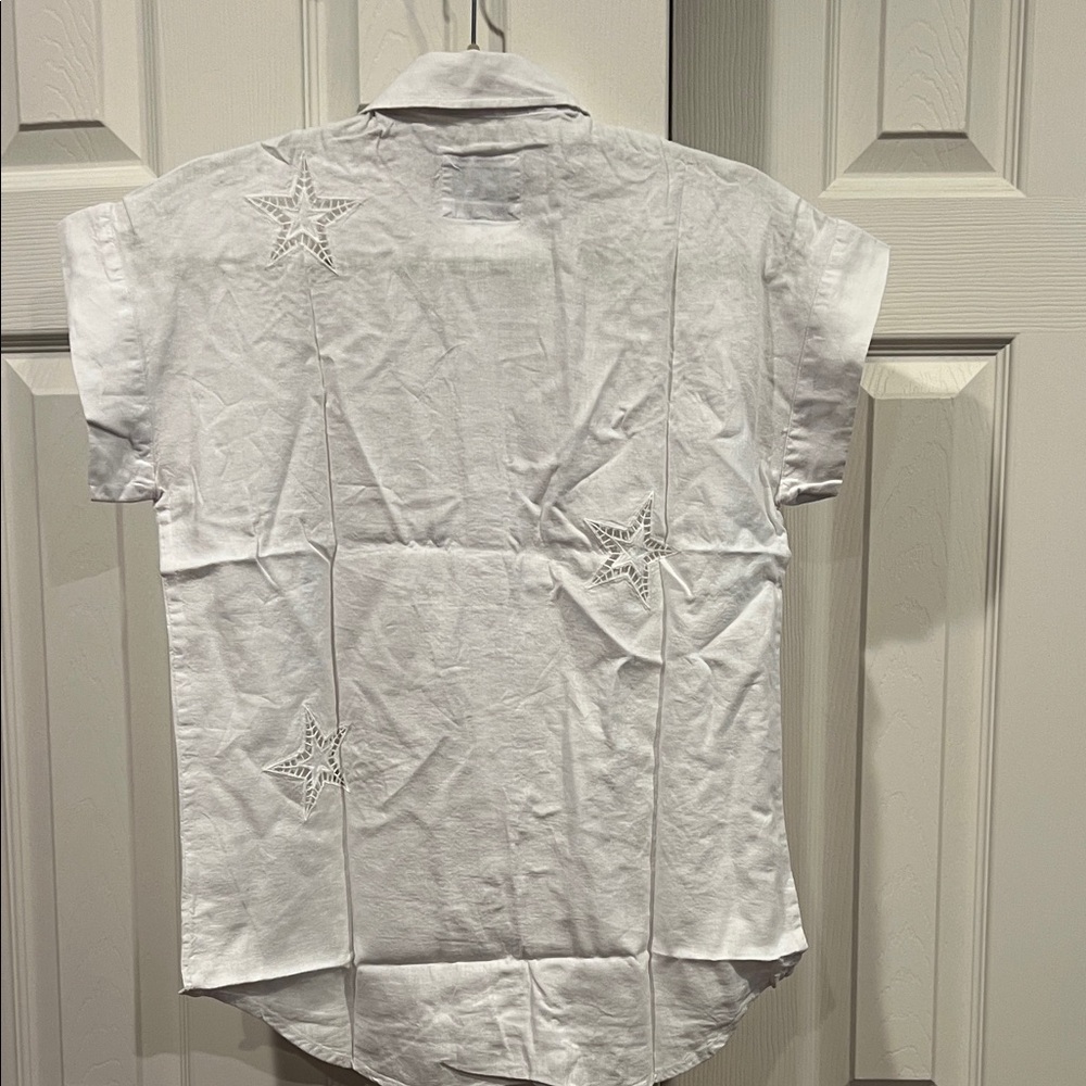 NWT- Rails White Collared Shirt and cut out stars - Picture 10 of 15